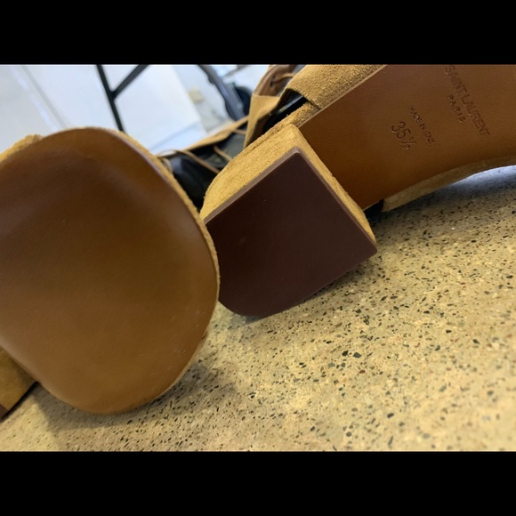 Saint Laurent lace up heeled sandal - Picture 3 of 7